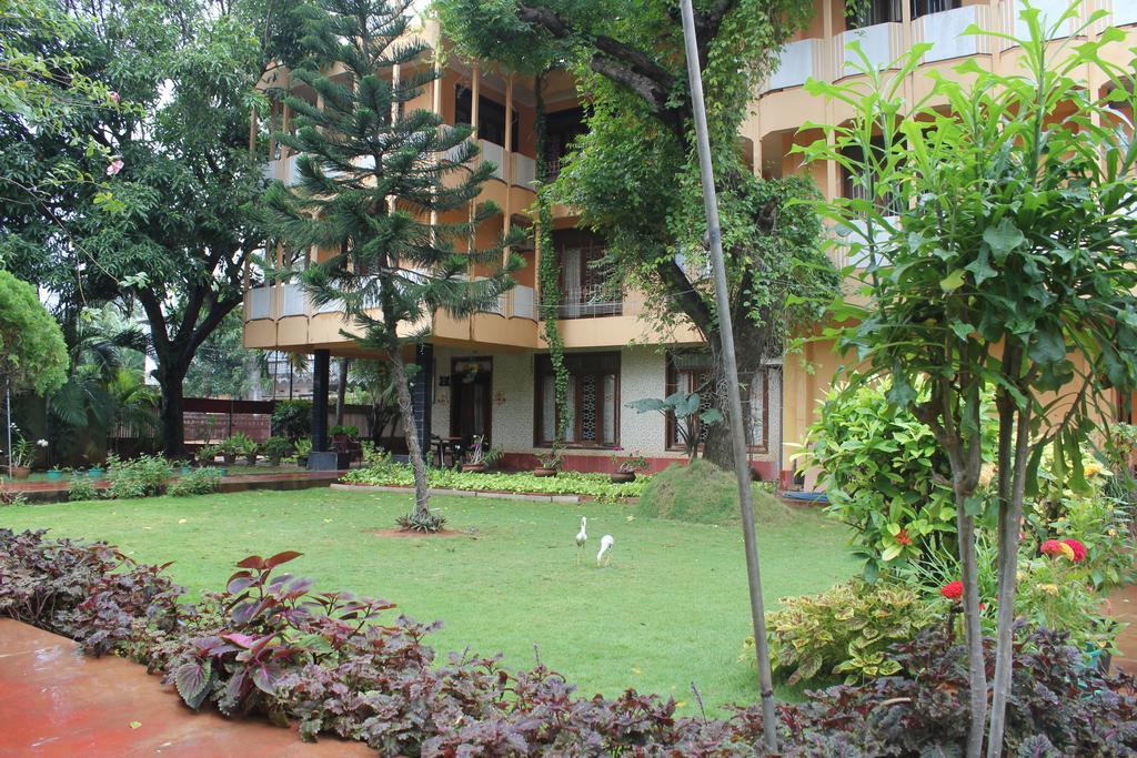 Oyo 318 Pillaiyar Inn Jaffna Exterior photo