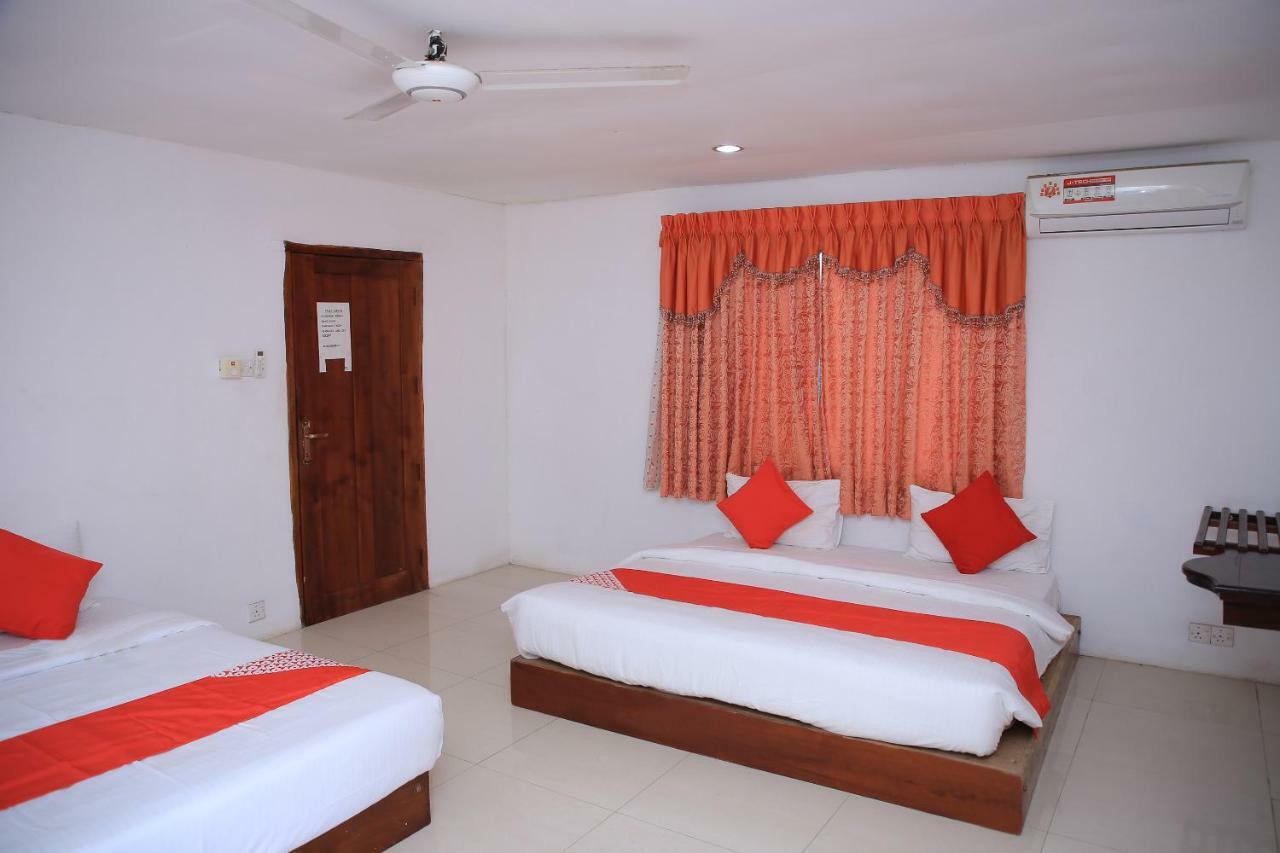 Oyo 318 Pillaiyar Inn Jaffna Exterior photo